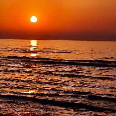 Alex 34 * Larnaca