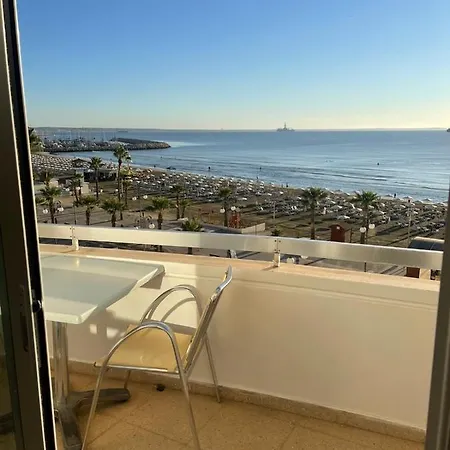 Alex 34 Lägenhet Larnaca