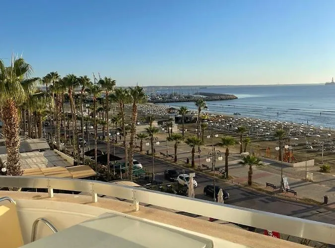 Alex 34 * Ларнака